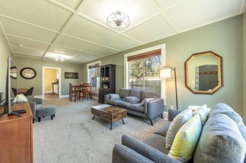 Comfy Quiet House by Downtown — 4-Star Luxury Hotel in Coeur D'alene, United States