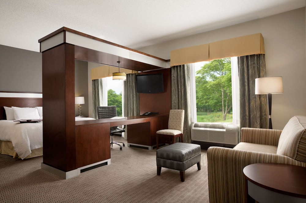 Hampton Inn & Suites Mansfield - photo 7