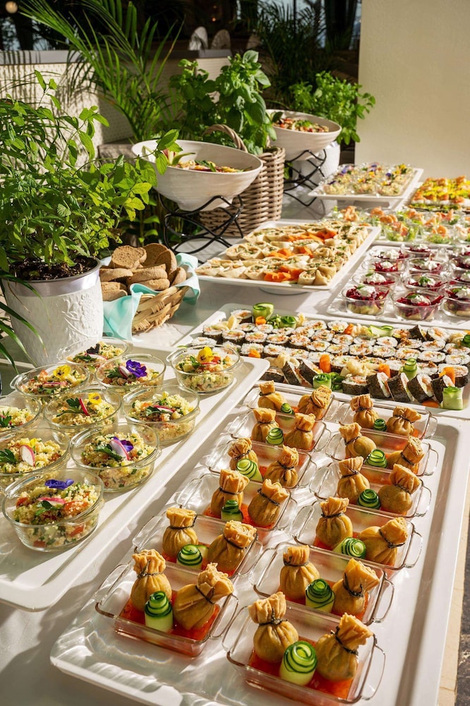 מזון ומשקאות