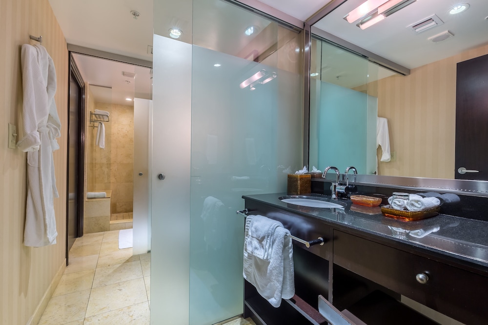 SBV Luxury Ocean Hotel Suites - photo 15