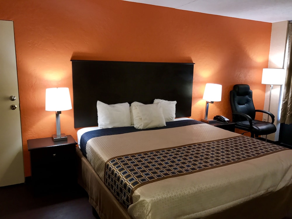 American Inn - carbon neutral hotel in Stockton