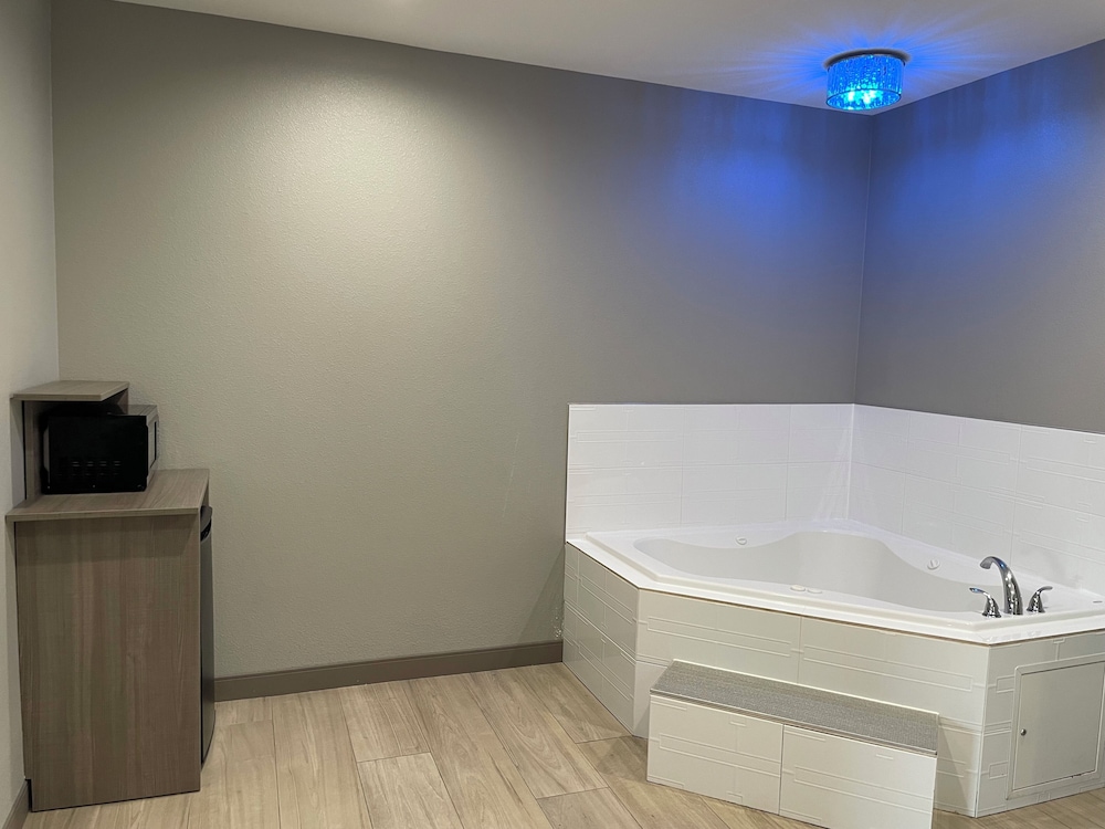 Express Inn Richey - photo 20