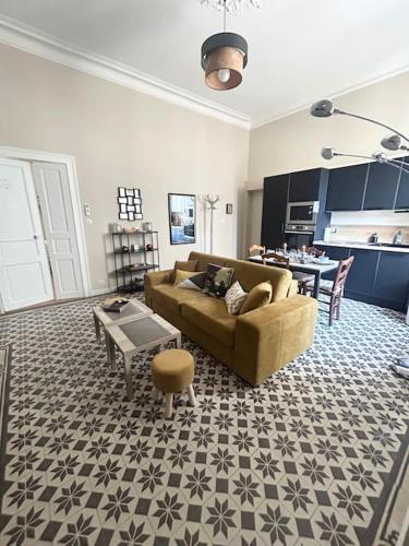 Le Colbert T2 Centre Ville in Nimes, France