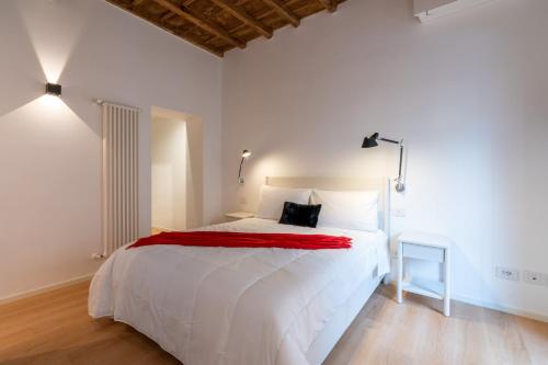 Sotto al letto del Papa Borgo Pio Vaticano — 4-Star Luxury Hotel in Rome, Italy
