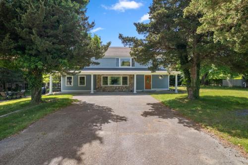 Mins To Nauset Beach Walkable To Town — Orleans