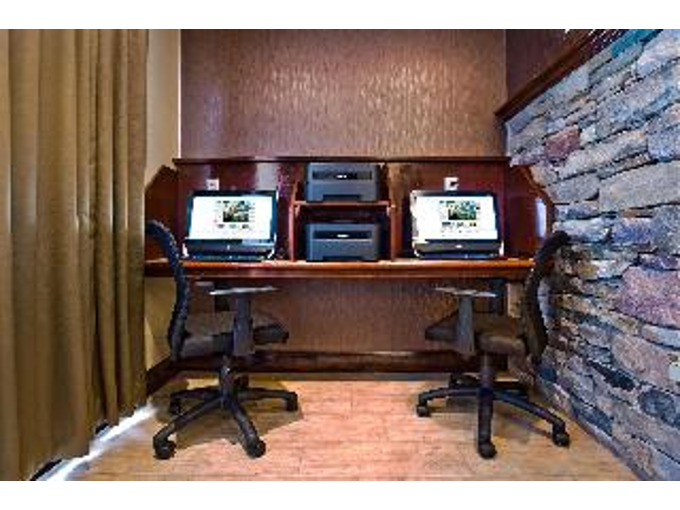 Hampton Inn Manheim - photo 9