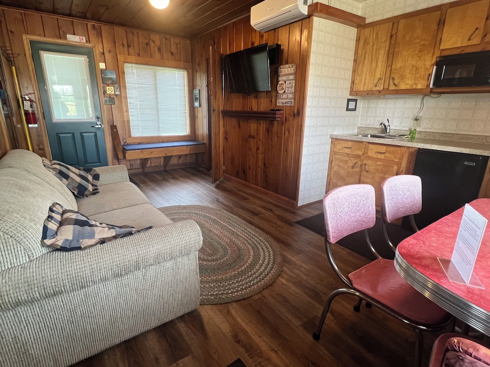 Pleasant Valley Resort - photo 15