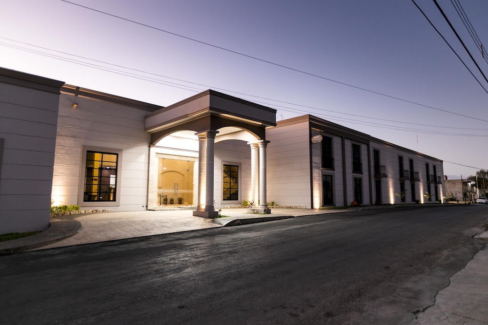 Hotel Los Frailes Valladolid Yucatán in Valladolid, Mexico