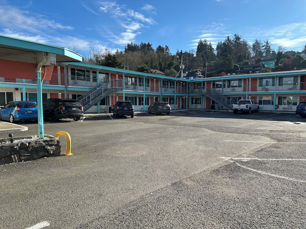 Atomic Motel - photo 60
