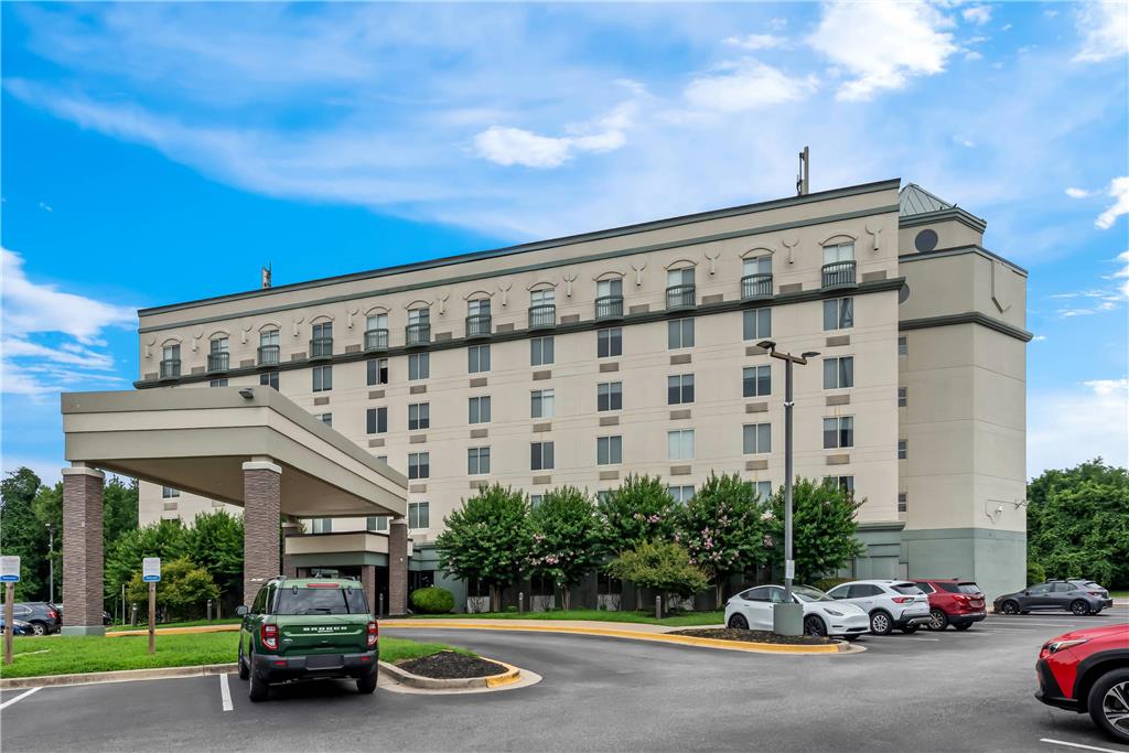 Comfort Inn - carbon neutral hotel in Largo
