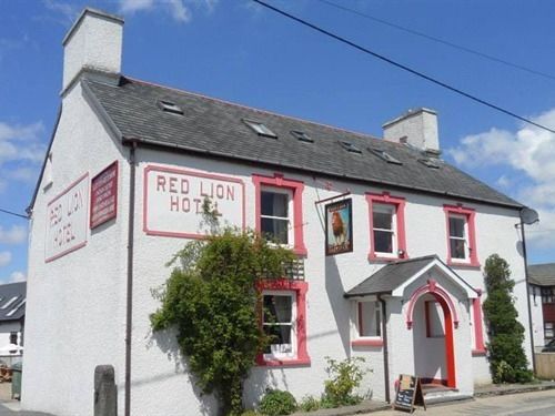 The Red Lion Hotel - carbon neutral hotel in Tregaron