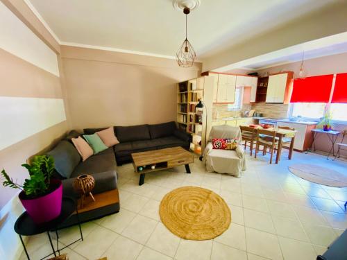 Cottage House — 4-Star Luxury Hotel in Amaliada, Greece