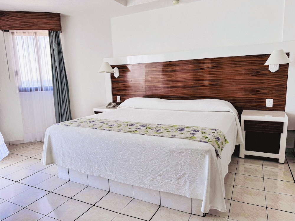 Tropicana Hotel Puerto Vallarta