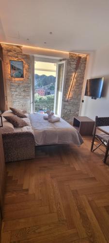 Casa Vittoria — 4-Star Luxury Hotel in Monterosso Al Mare, Italy