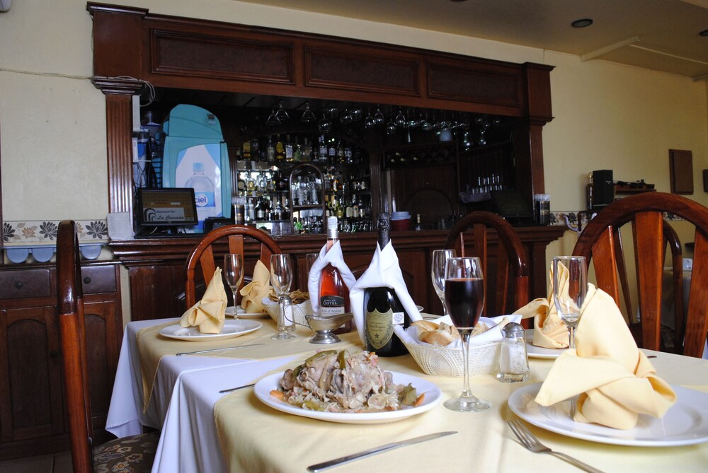 Family Dining
