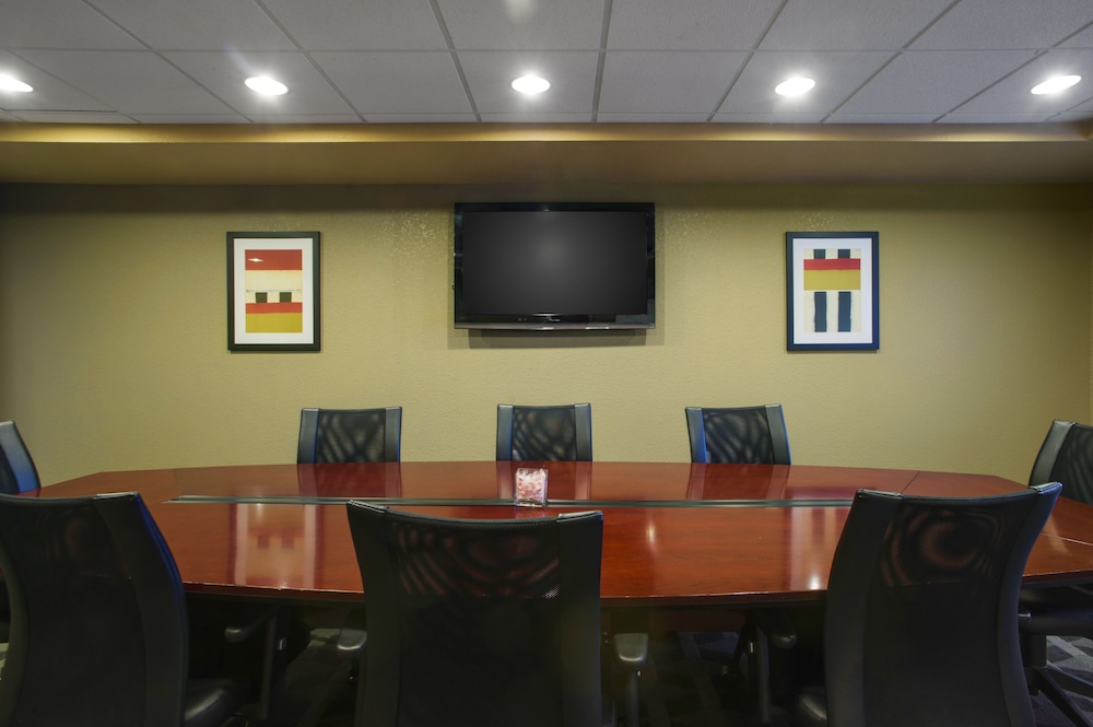TownePlace Suites Kansas City Overland Park - photo 29