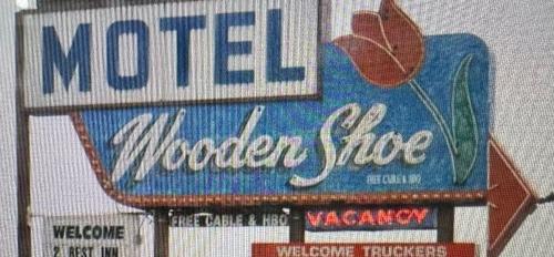 Wooden Shoe Motel - photo 10