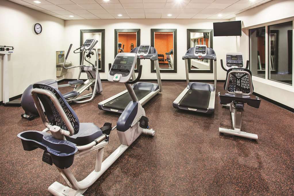 La Quinta Inn & Suites by Wyndham St. Paul Woodbury - photo 10