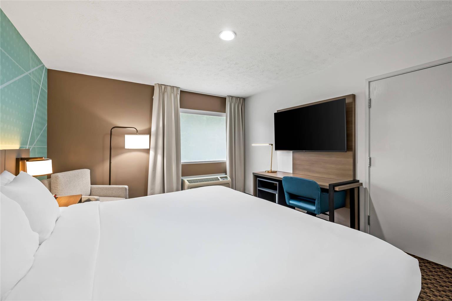 Comfort Inn Traverse City - photo 21