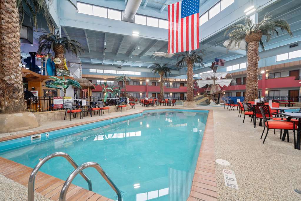 Ramada by Wyndham Sioux Falls Airport Waterpark & Event Ctr - photo 12