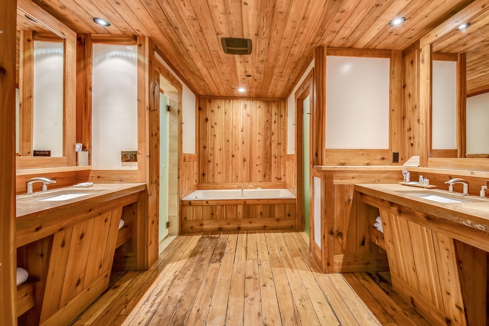 Rainbow Ranch Lodge - photo 26