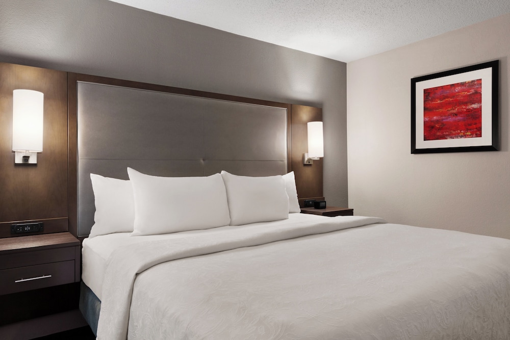 Addison Suites - photo 14