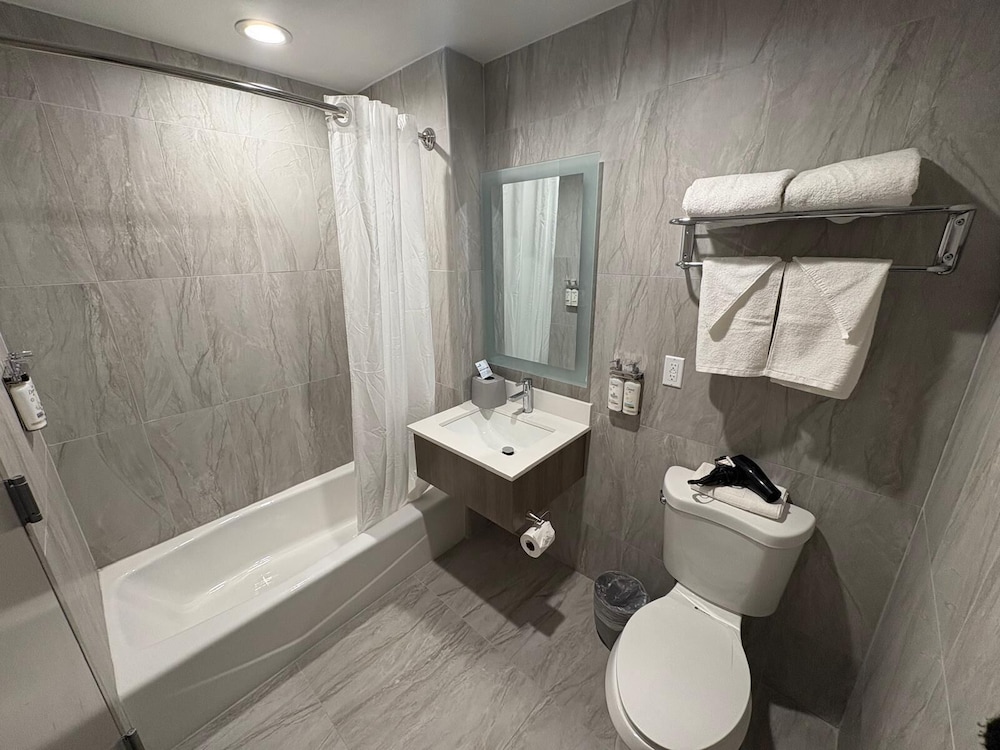 Holiday Inn Express & Suites Bronx NYC an IHG Hotel - photo 24