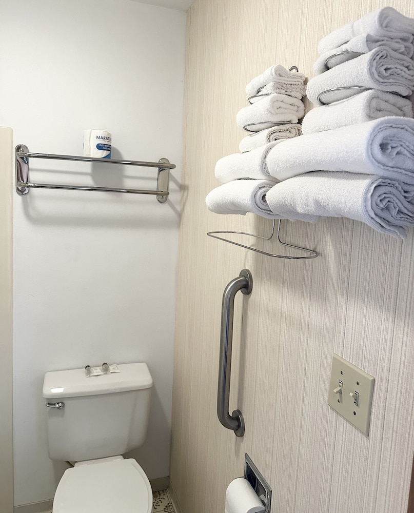 The Davenport Motel - photo 31