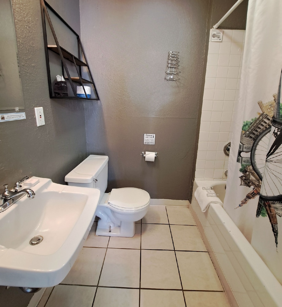 Buffalo Lodge Bicycle Resort - photo 160