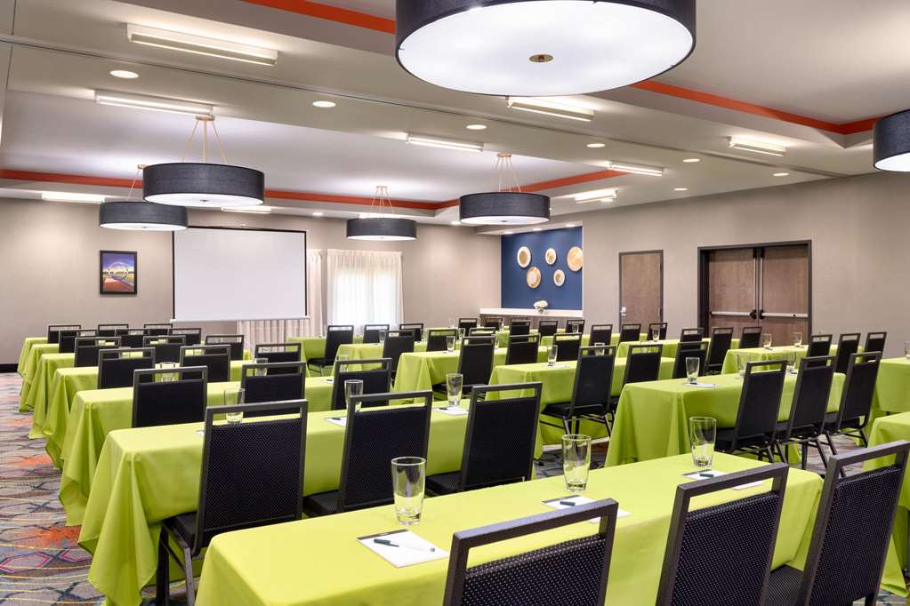 La Quinta Inn & Suites by Wyndham Braselton - photo 55