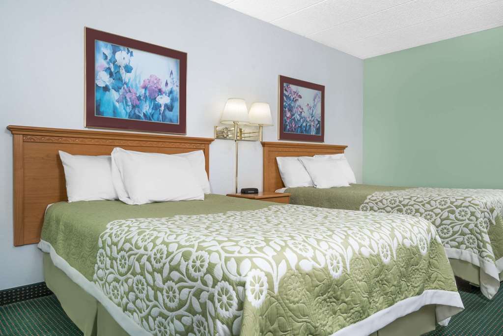Days Inn by Wyndham St Cloud - photo 5