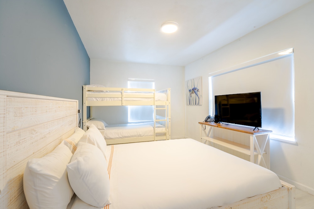 PRAIA Hotel Hollywood - photo 8