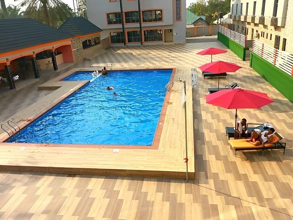 Ughelli Wetland Hotel - last minute hotel in Ughelli