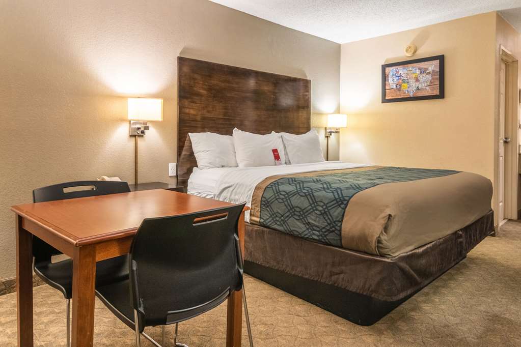 Econo Lodge Hillsboro I 35 - photo 19