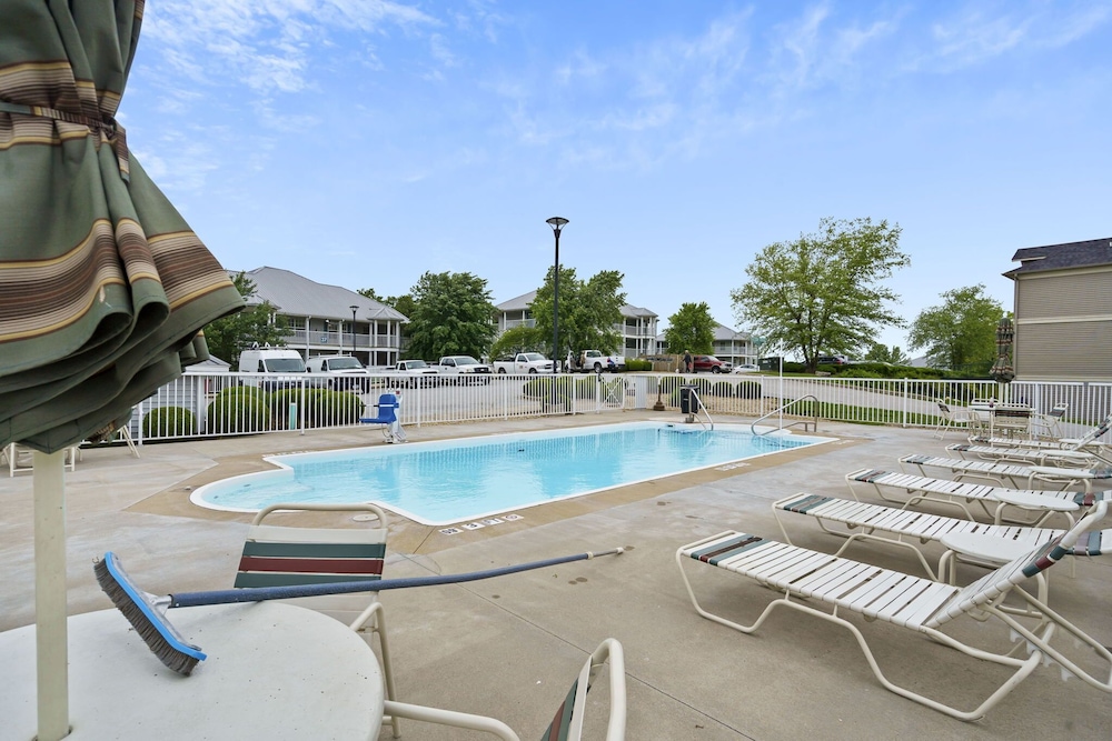 Suite Outlook Resort Amenities Penthouse Close to Downtown Updated - photo 19