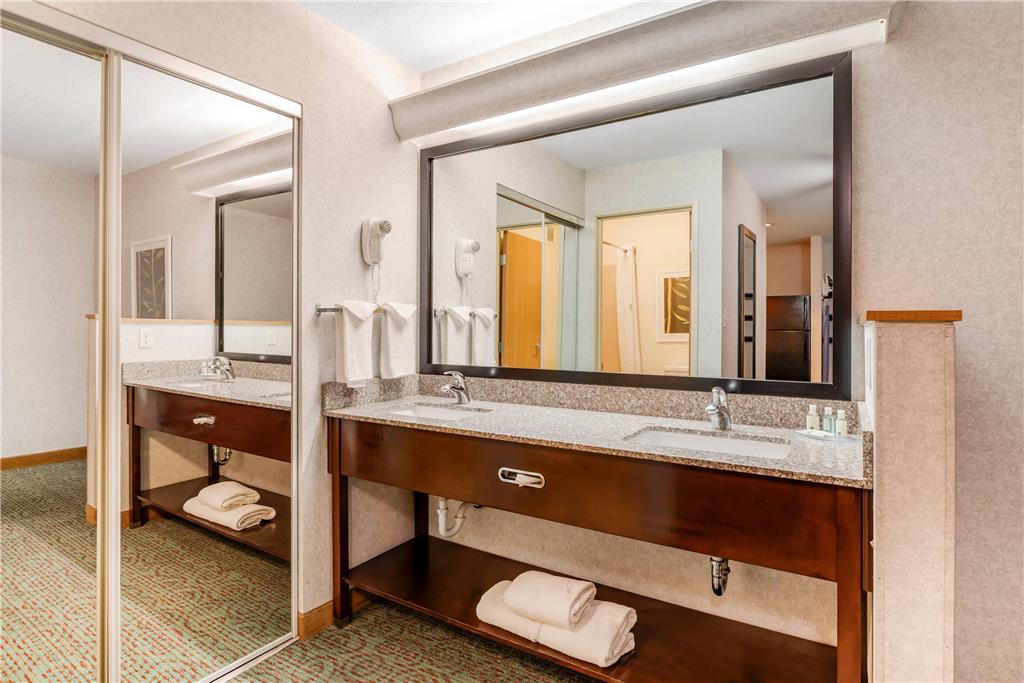 Quality Inn & Suites Denver Airport Gateway Park - photo 30