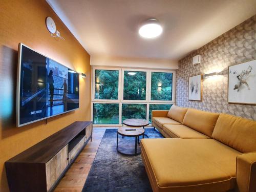 Erasmus Lodge Ferienwohnungen zum Wohlfühlen — 4-Star Luxury Hotel in Trassem, Germany