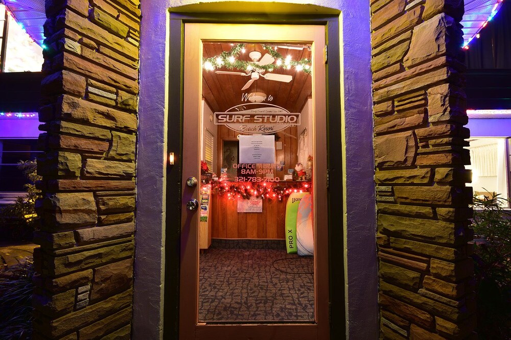 Surf Studio Beach Resort - photo 4