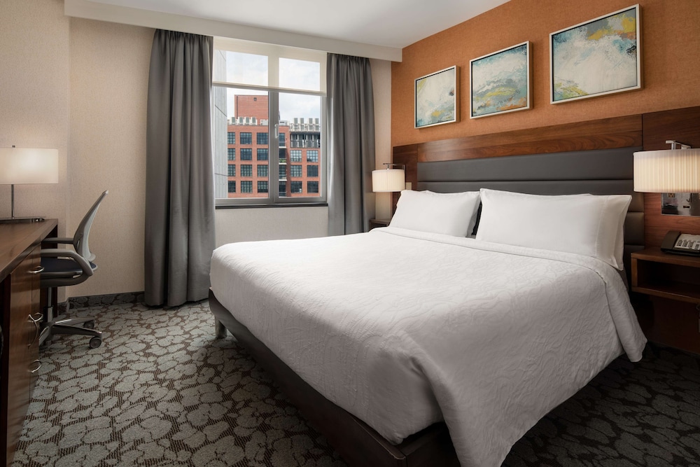 Hilton Garden Inn Long Island City New York - photo 11