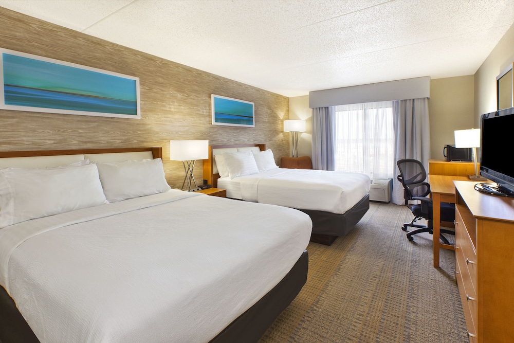 Holiday Inn & Suites Bolingbrook by IHG - photo 14