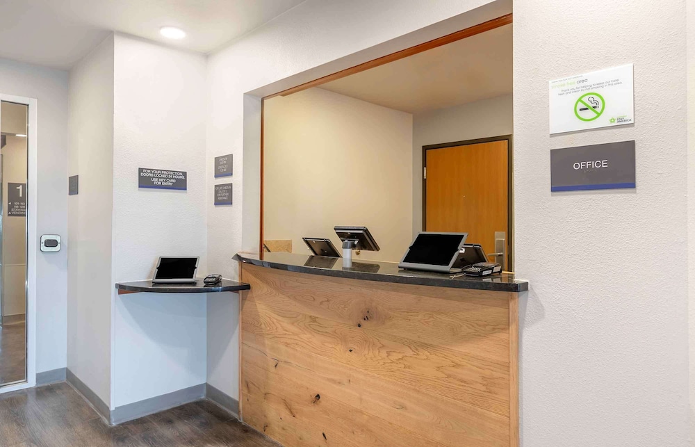 Extended Stay America Select Suites Omaha Southwest - photo 2