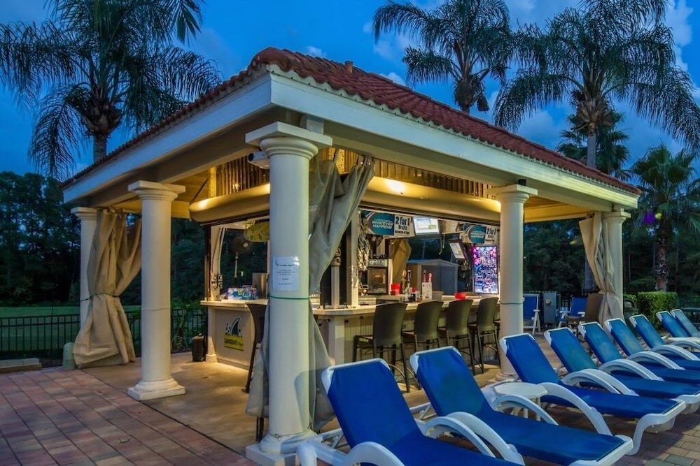 Emerald Island Large 8 Bed Home Golf Resort 8 Bedroom Villa - featured photo