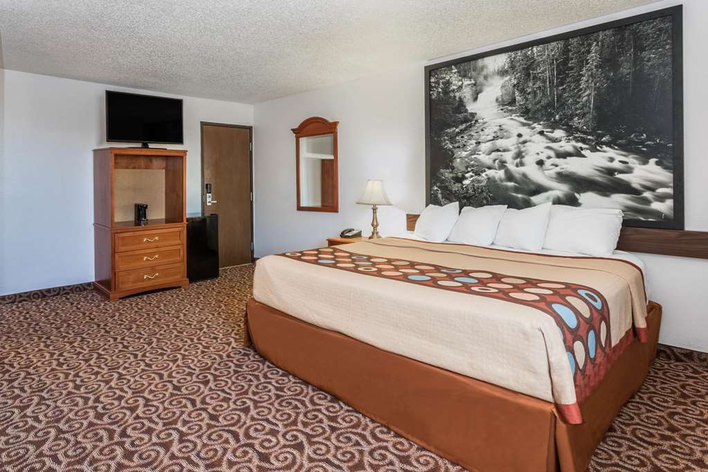 Super 8 by Wyndham Gillette - photo 6