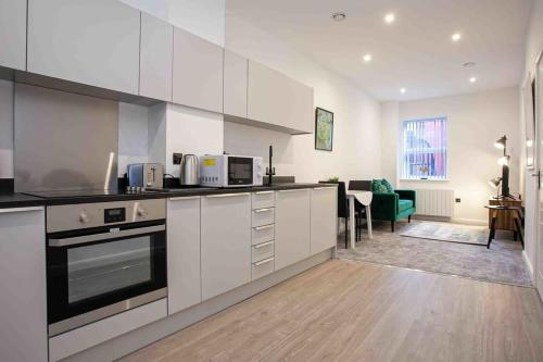 Stylish 1 Bedroom Apartment in Bolton — 4-Star Luxury Hotel in Bolton, United Kingdom