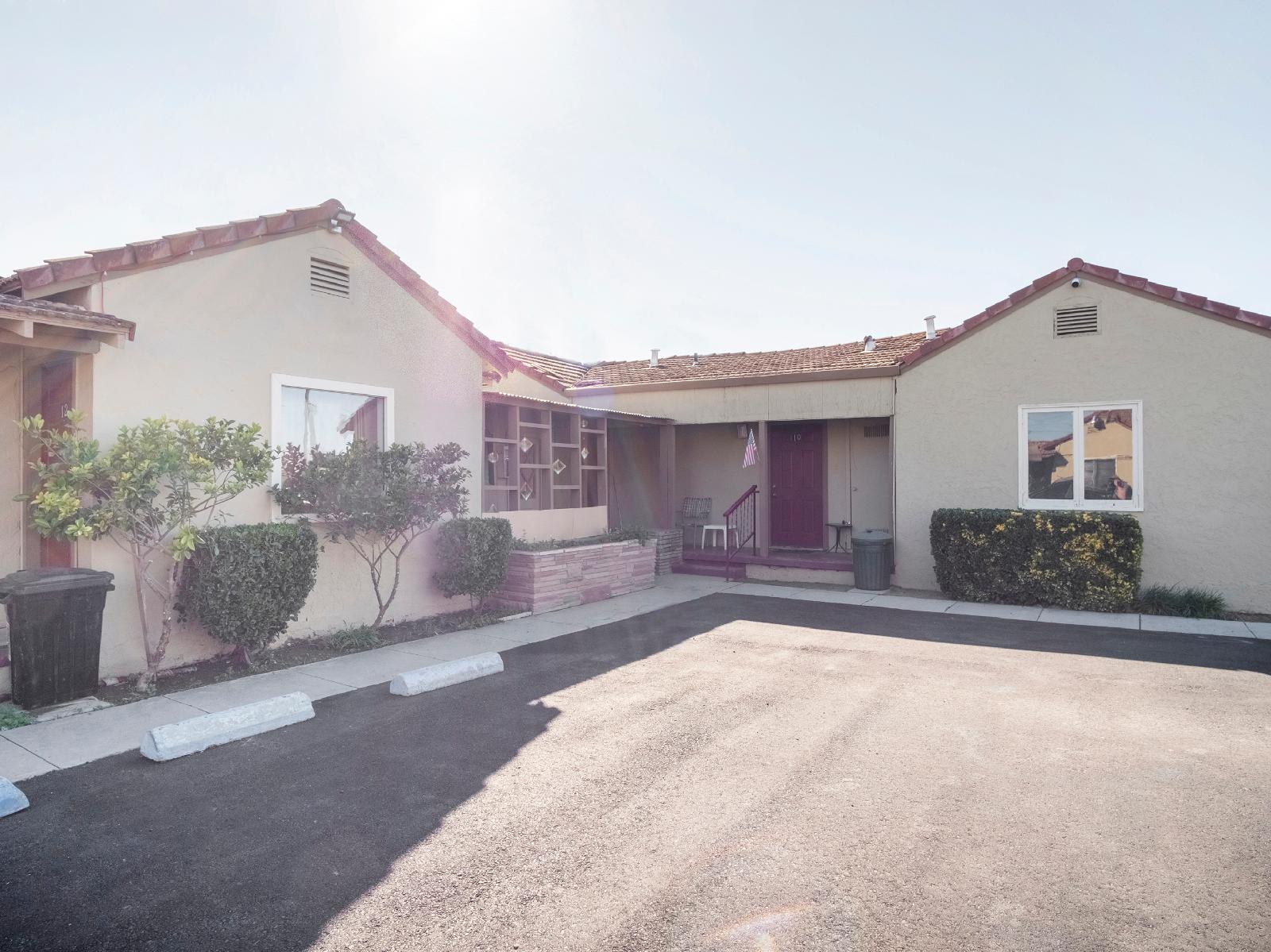 Coalinga Motel - photo 9
