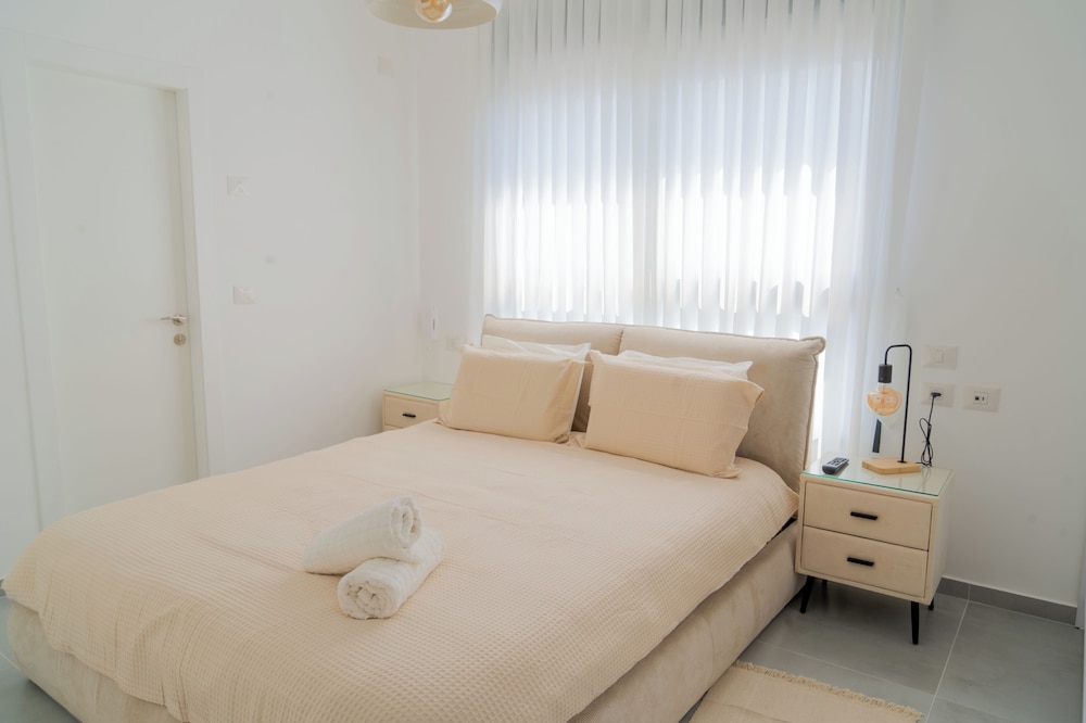 Luxury Tower 4BR Panoramic Sea Views l Mamad in Bat Yam, Israel