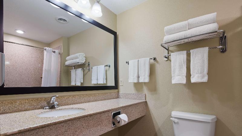 Best Western Oasis Inn - photo 42