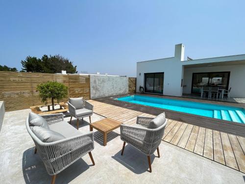 Cairnvillas Villa Essencia C45 Luxury Villa with Private Pool near Beach — 4-Star Luxury Hotel in Aljezur, Portugal