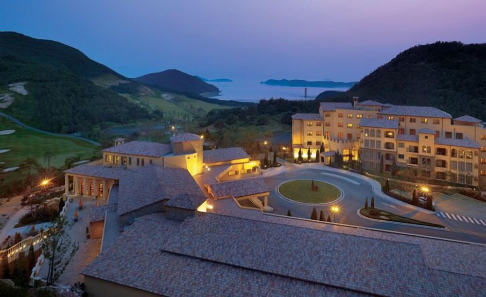 Golden Bay Golf & Resort in Seosan, South Korea