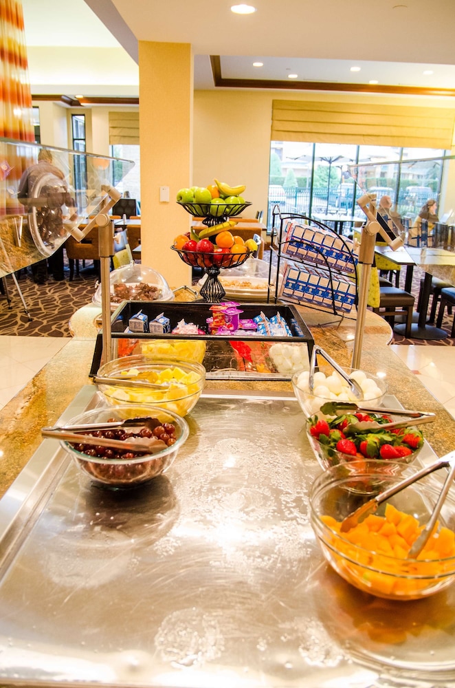Hilton Garden Inn Bowling Green - photo 63